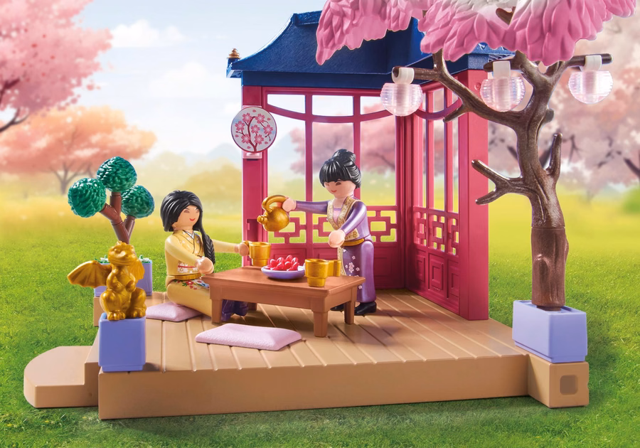 Asiatischer Garten mit Panda